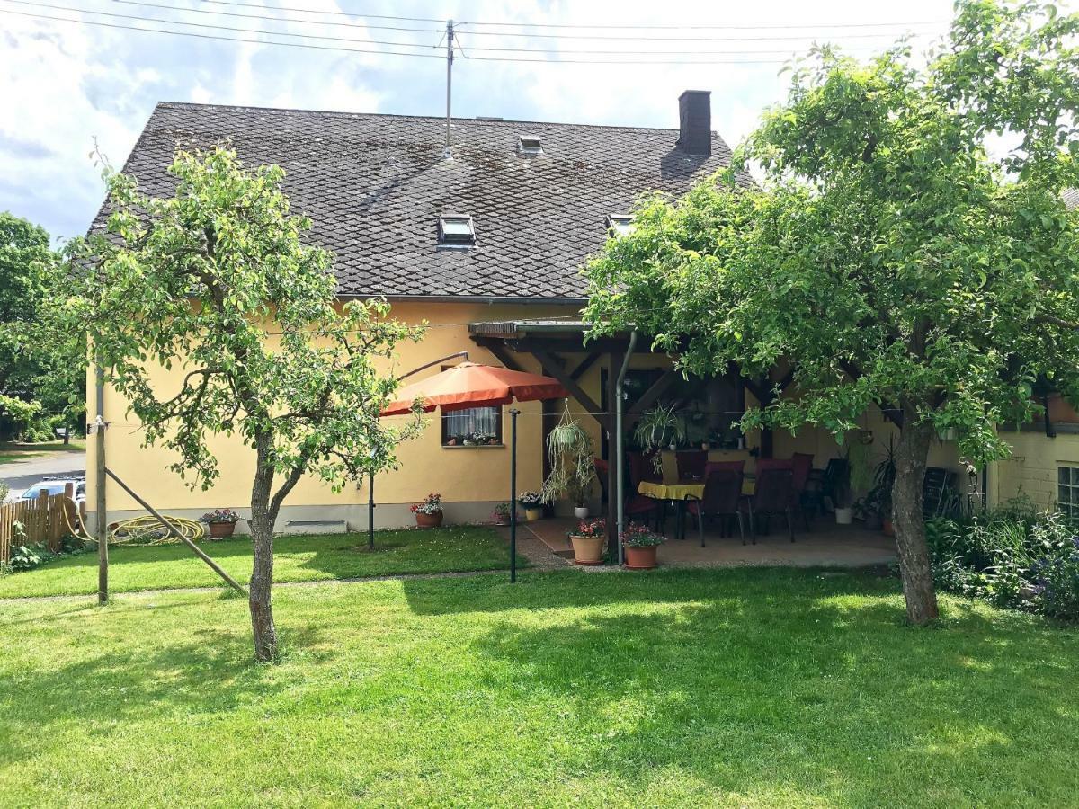 Gastehaus Hoffmann Bed & Breakfast Farschweiler Exterior photo